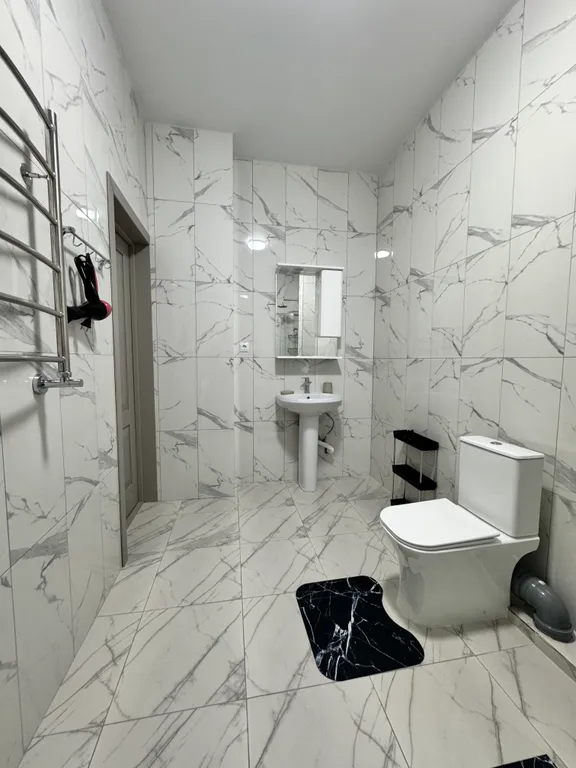 Двухкомнатная квартирас в элитной новостройке у парка