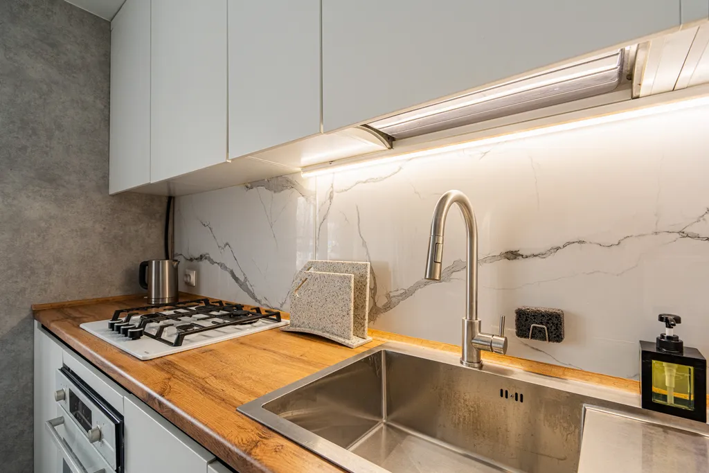 Красивая квартира с отдельными комнатами в районе Выя