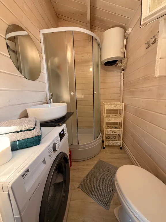 Домик на хуторе у залива