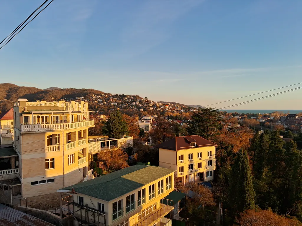 Квартира Квартира с видом на море и горы и двумя спальнями в центре района — Лазаревское