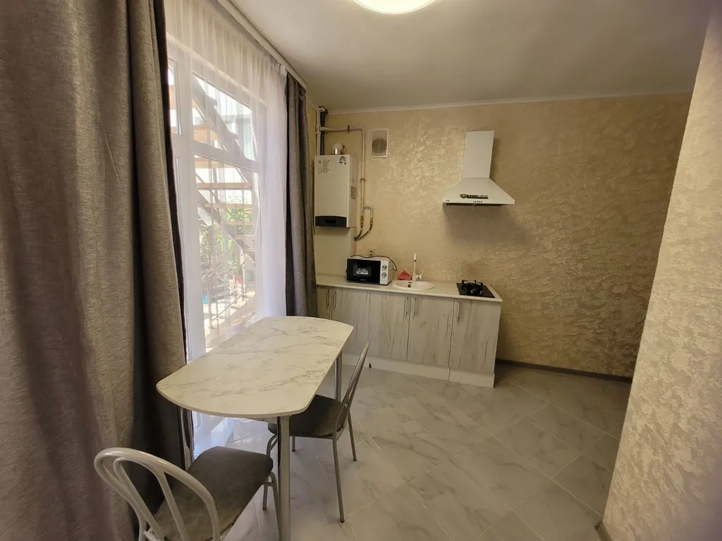 Квартира 1-комнатная Квартира — Евпатория