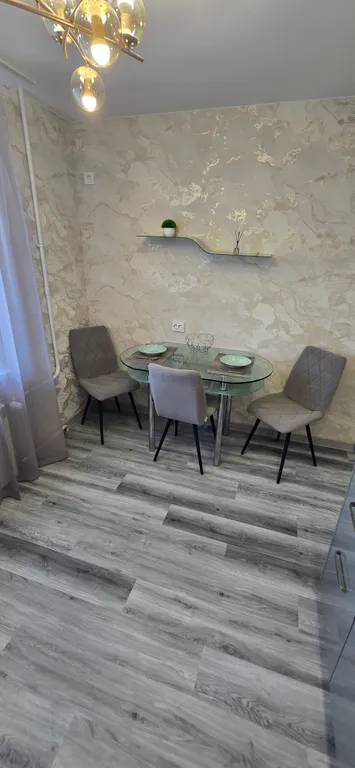 Квартира Новая и светлая двухкомнатная квартира — Хабаровск