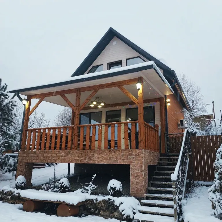 Коттедж с видом на горы