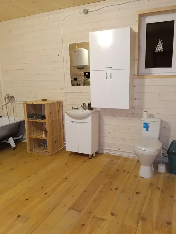 Уютный новый дом с баней на берегу реки в 45 км от Москвы-Домодедово