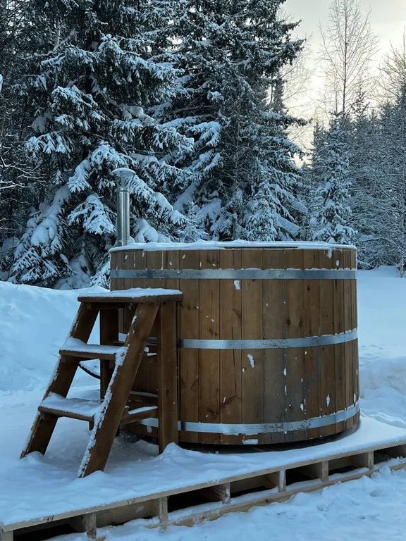 Семейный домик с отдельной спальней (эльбрус) горячая купель (платно)