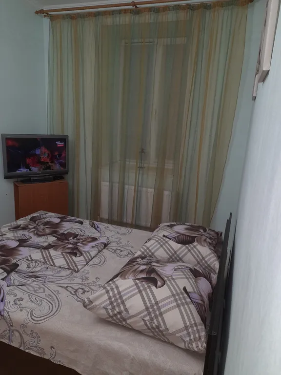 Коттедж Дом в Историческом центре с двором и въездом для автомобиля — Таганрог