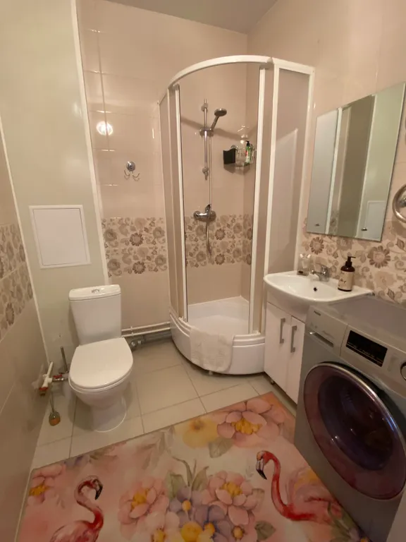 Стильная, уютная, солнечная студия в современном микрорайоне