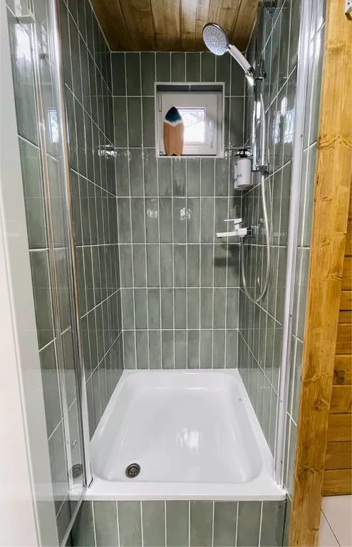 Треугольный дом