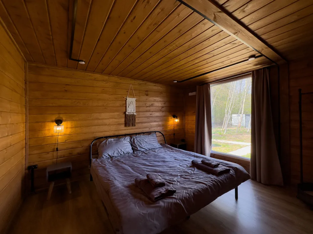 Коттедж Домик 115 кв с баней в заповедном лесу — Истра