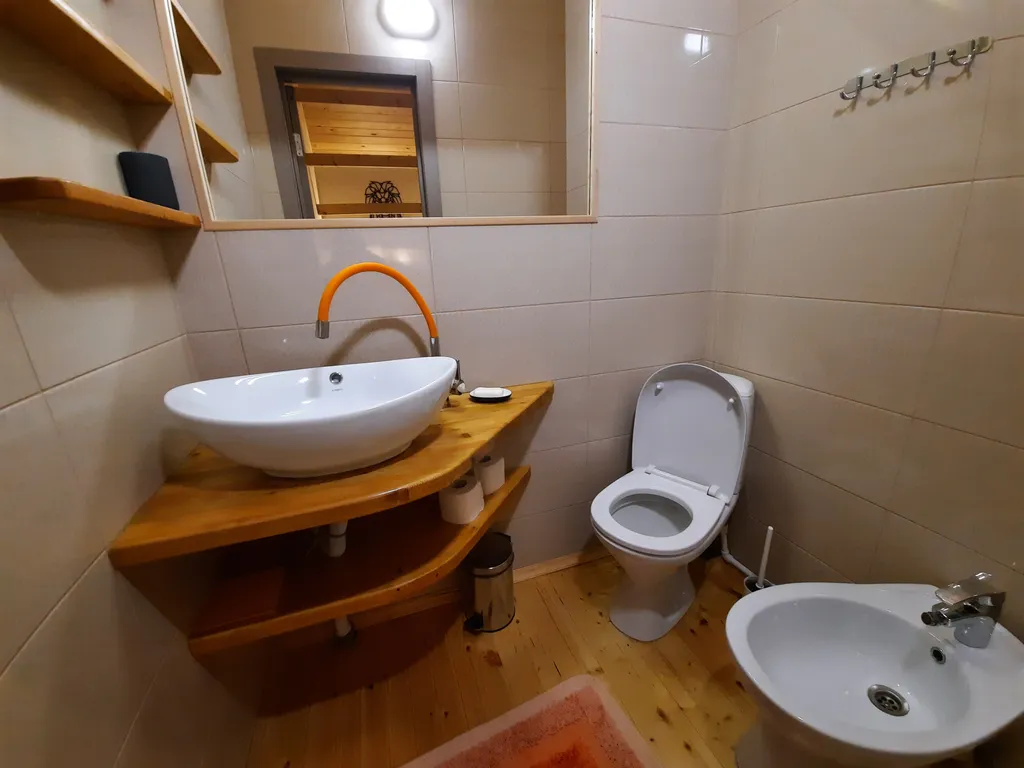 Дом с минибассейном