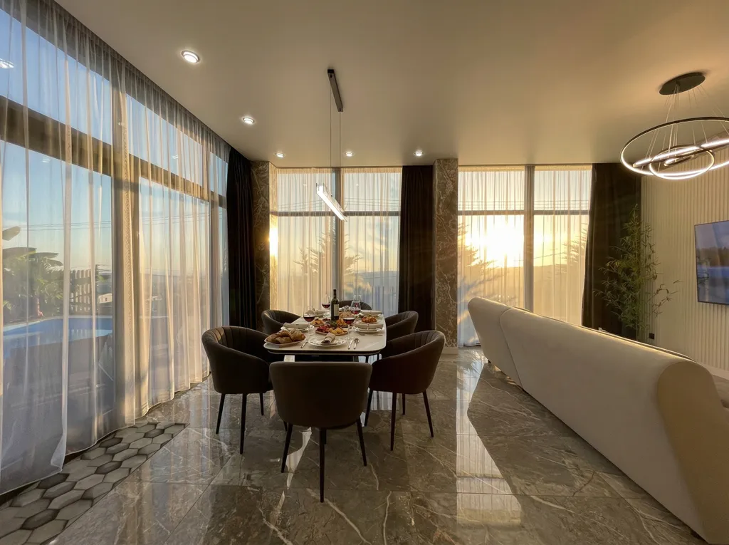 Вдали от суеты с закатом наедине