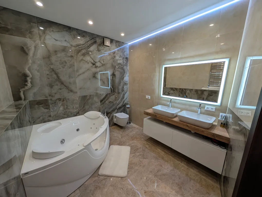 Новый апартамент 129м2 с лучшим видом на центр Севастополя