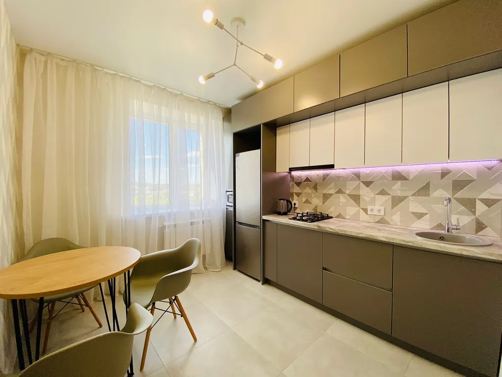 Квартира с евро-ремонтом рядом с ТГУ им. Державина