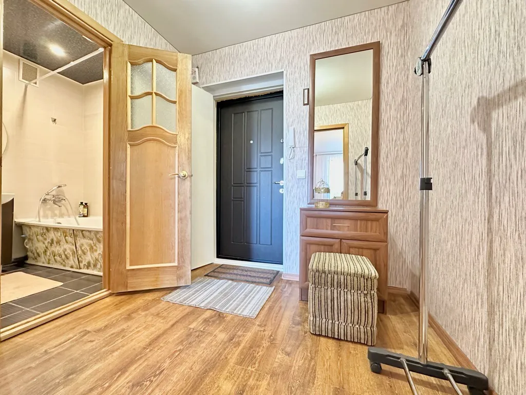 Апартаменты возле торгового центра Макси