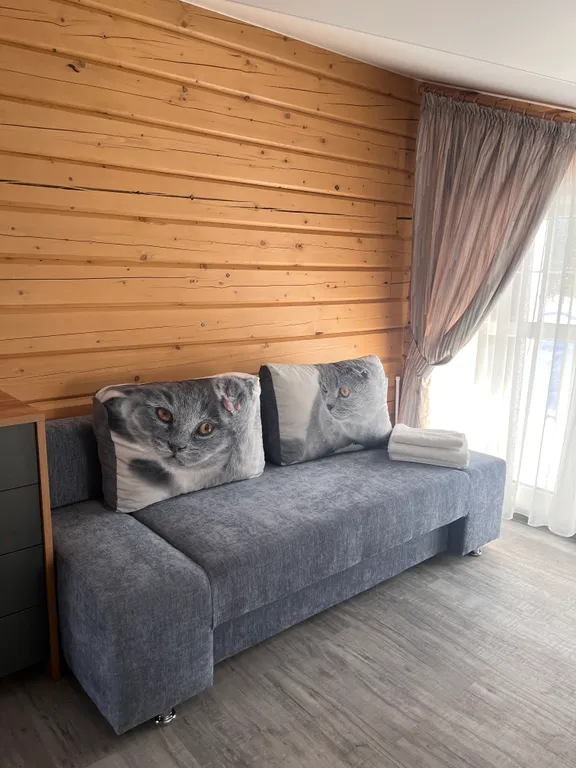 Усадьба в лесу с видом на горы