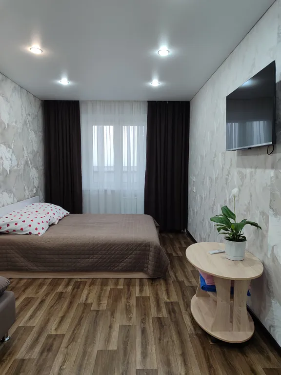 Уютная квартира, с шикарным видом уральские горы, лес!!!)