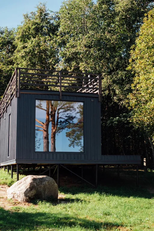 Коттедж Уютный домик с видом на озеро — Плодовое