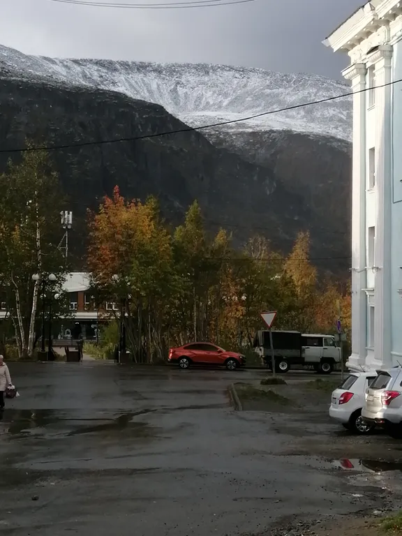 Семейная комната в спальном районе города