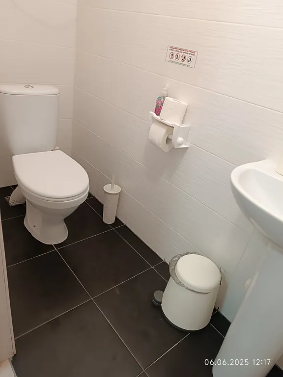 Номер с общей кухней и общим двором