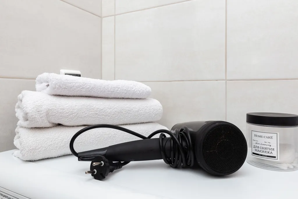 Изумрудная студия с гамаком в новом доме в экологически чистом районе