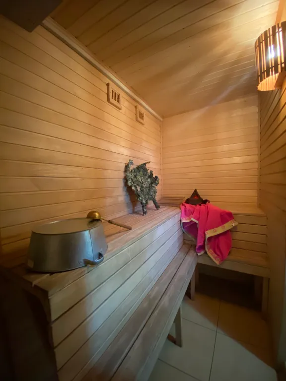 Уютный уголок с баней