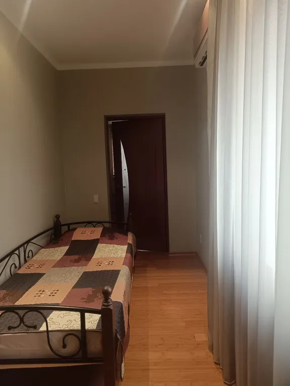 Дом на Комарова.