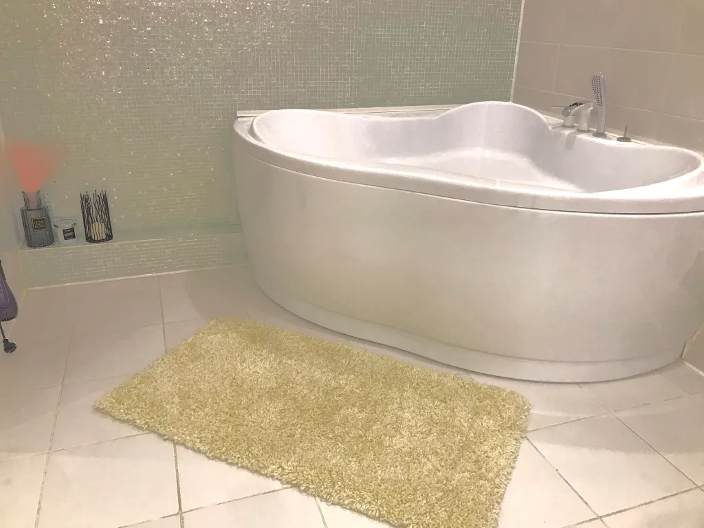 Студия с выделенной спальной зоной