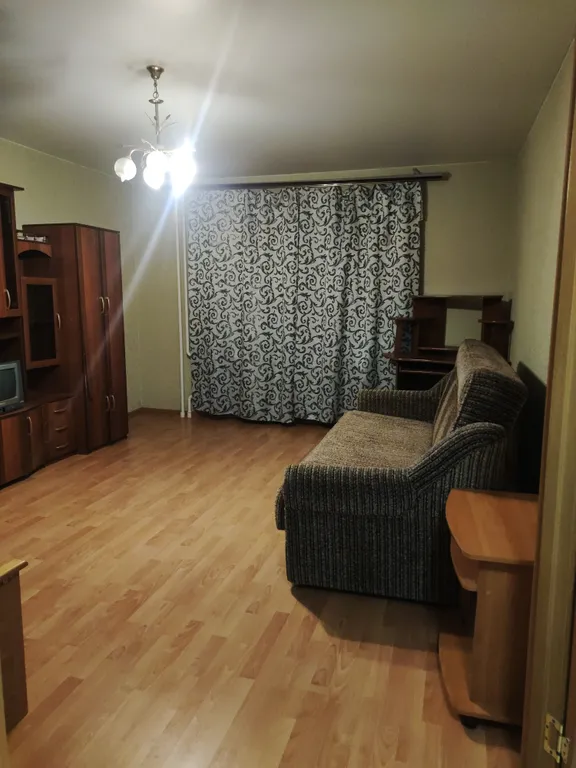 Просторная квартира — аренда посуточно в Великий Новгород