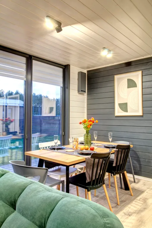 Уютный домик с видом на лес