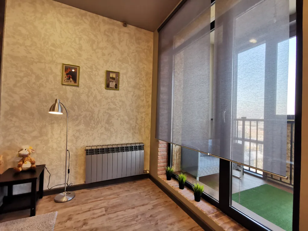 Квартира в люкс доме с парковкой в 10 минутах пешком от площади Ленина