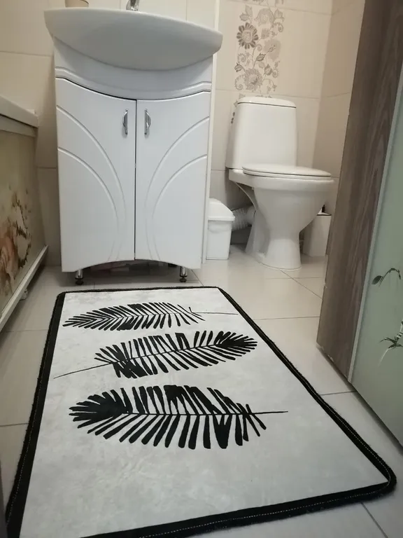 Честная квартира с балконом Четыре угла возле ТЦ Аура