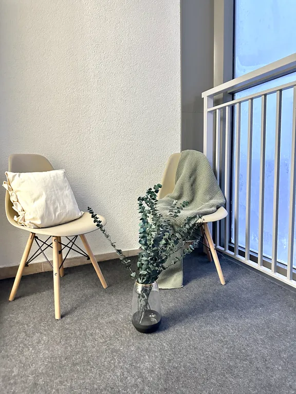 Новый дизайнерский апартамент с бесплатной парковкой для гостей