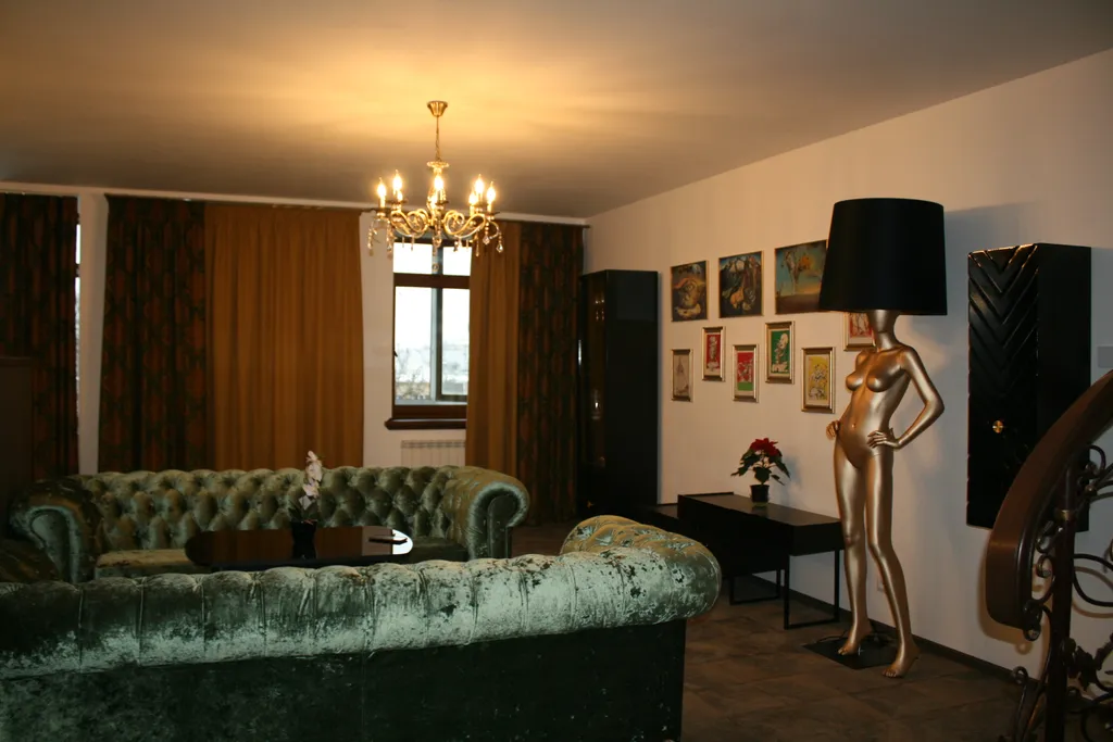 Уникальная двухэтажная квартира в центре города с видом на Кремль