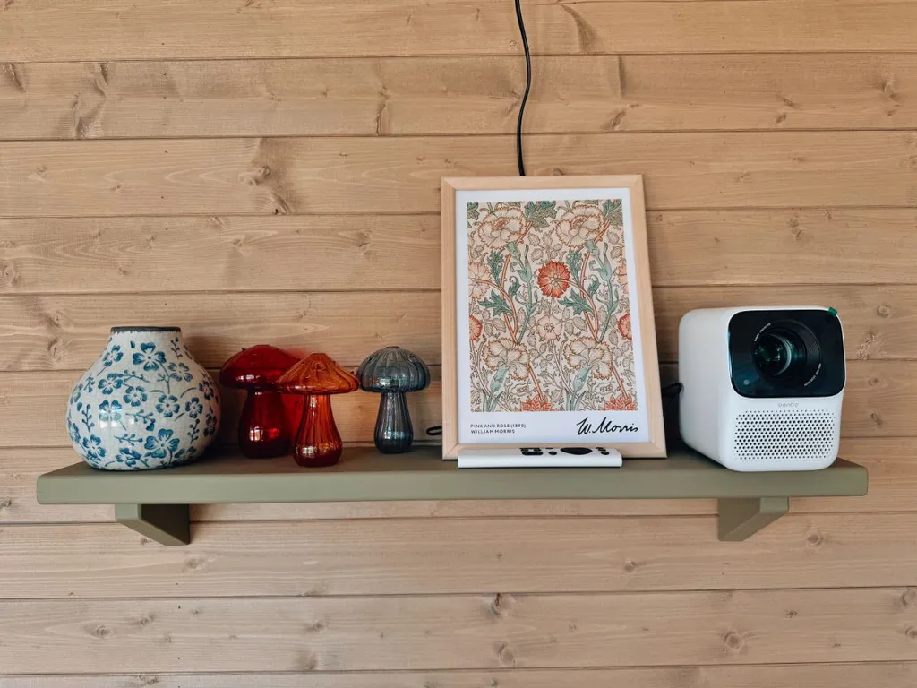 Дом Тишина в горах с горячей купелью на берегу живописной реки