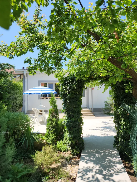 Уютный номер студия в стиле прованс