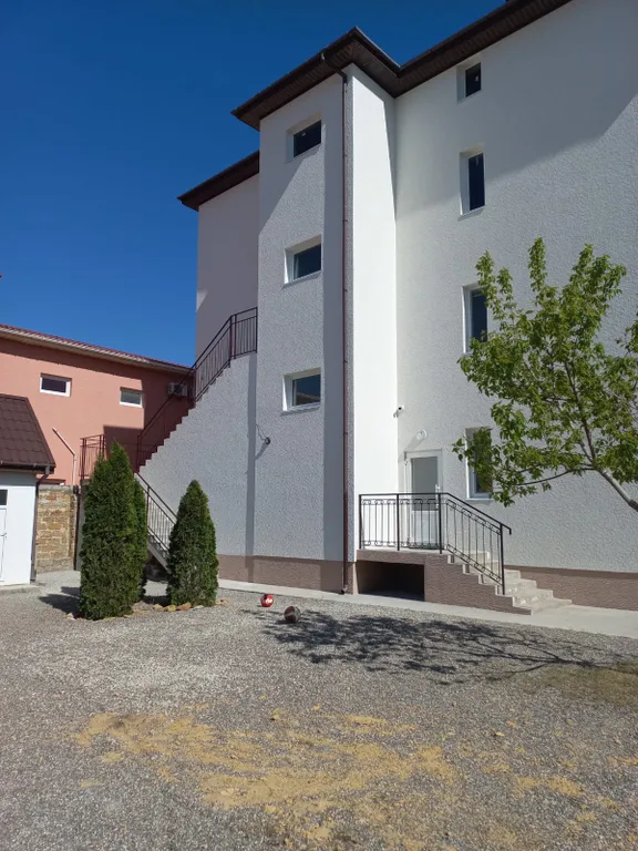 Этаж в доме с отдельной территорией