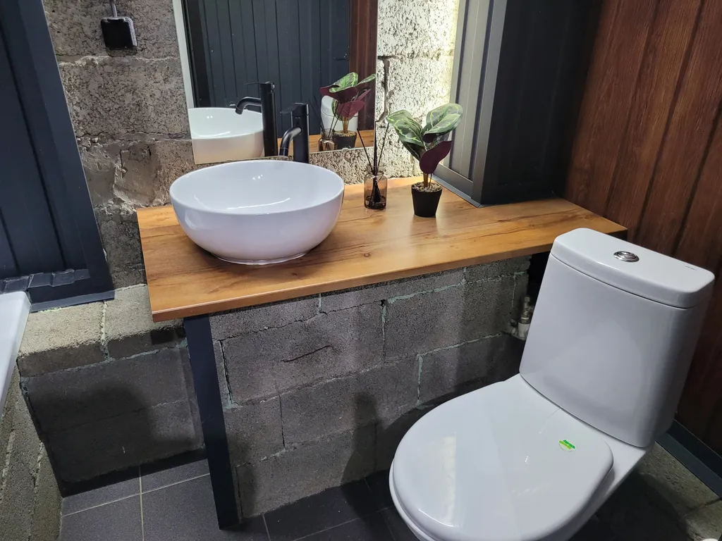 Апартамент лофт чернобелое