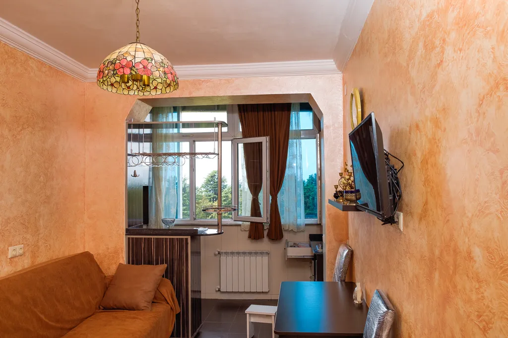 Уютная квартира в центре города с видом на море