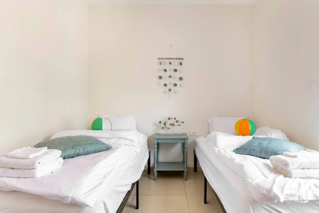 GW002 Gugel Waves Amazing Seaview & Garden Family Apartments