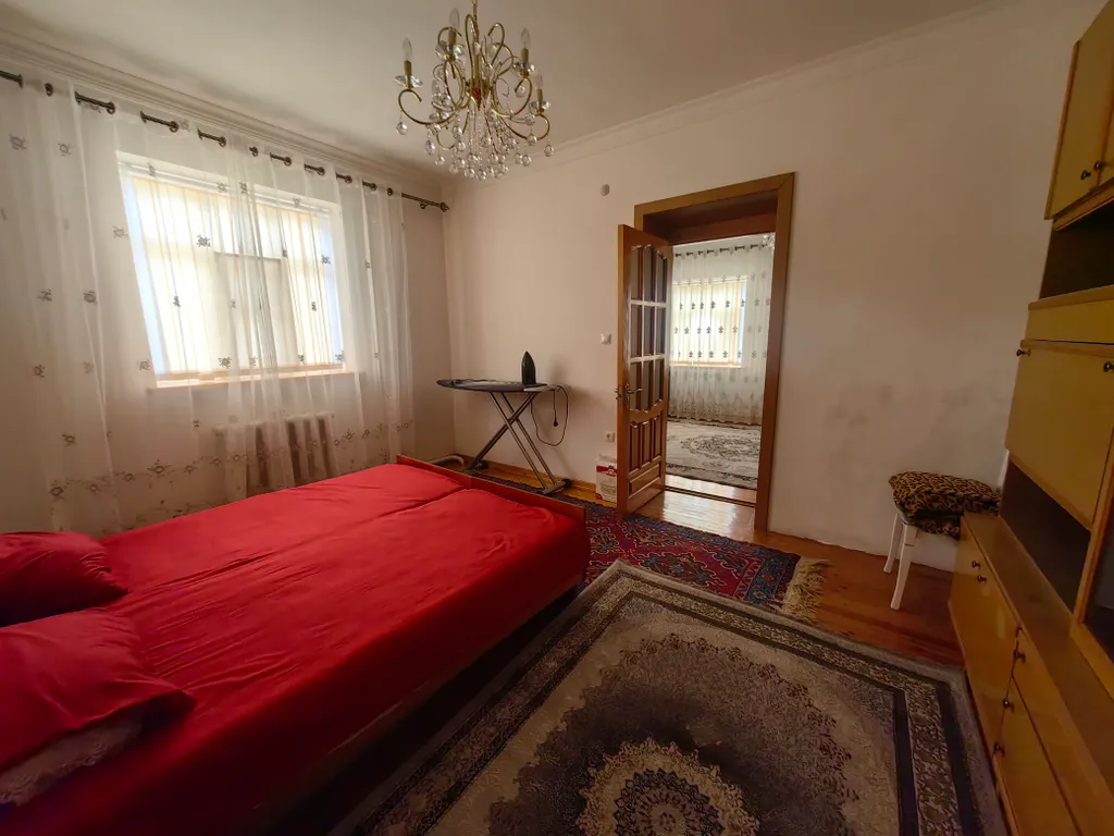 Просторный дом с зоной барбекю