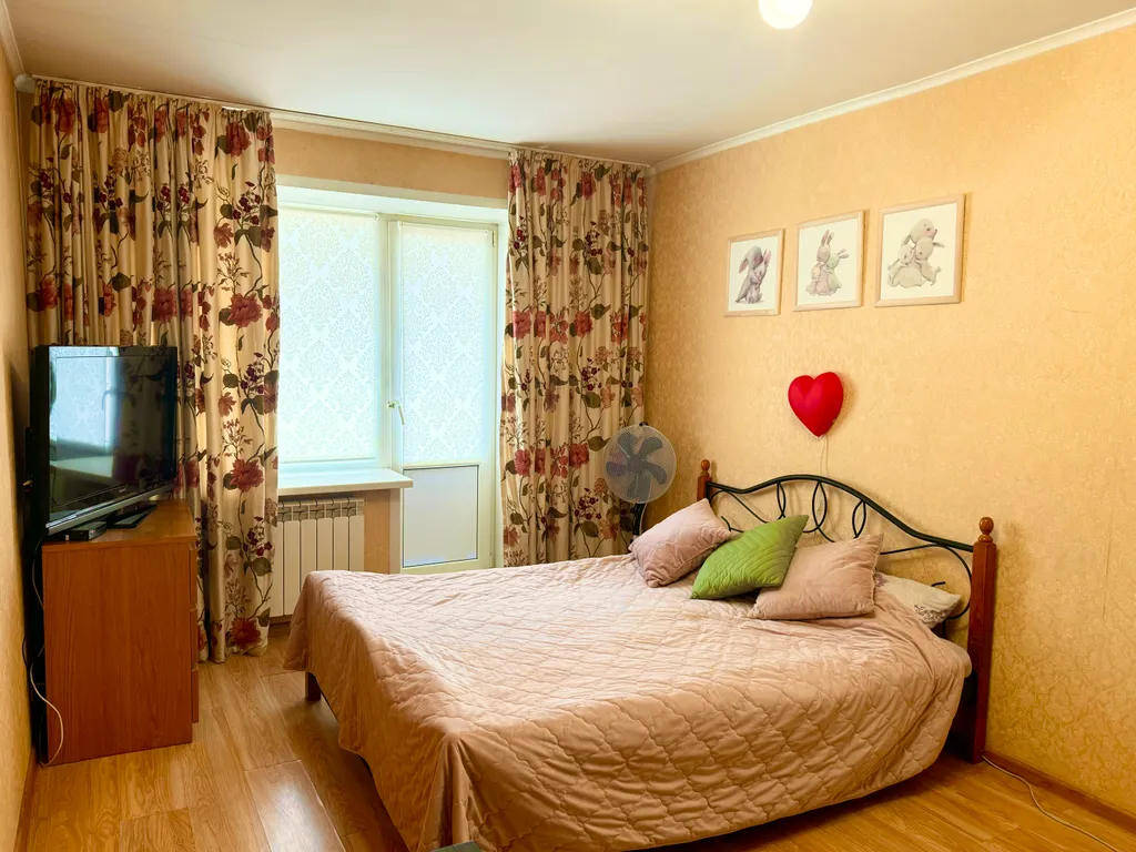 Просторная 2-к квартира в центре города возле парка