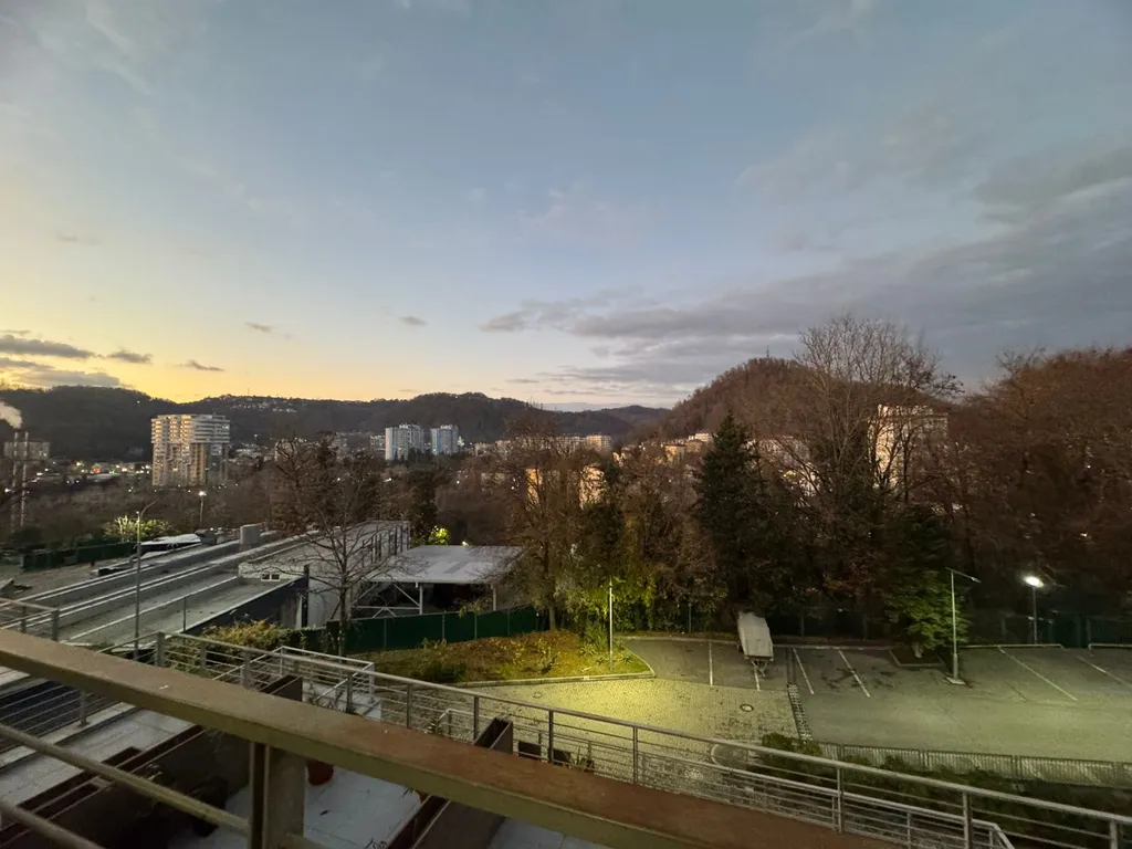 Апартаменты первая линия, у моря, с балконом и видом на горы