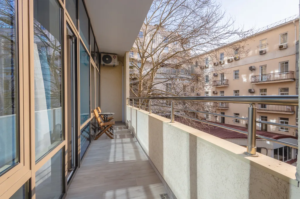 Стильная просторная квартира в историческом центре Ялты в 100м от моря