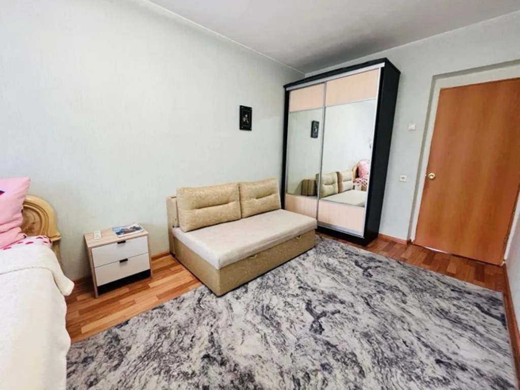 Большая квартира рядом с Алмазом