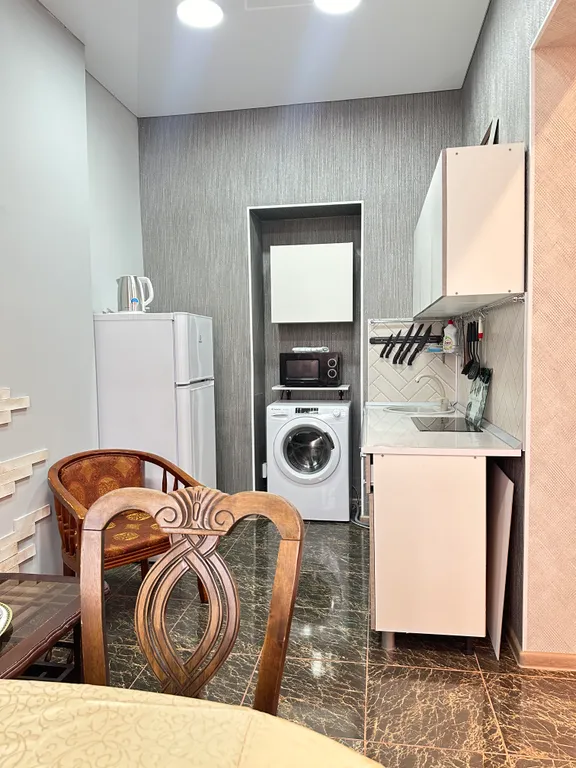 2-комнатная квартира люкс с камином рядом с автовокзалом на 1м этаже