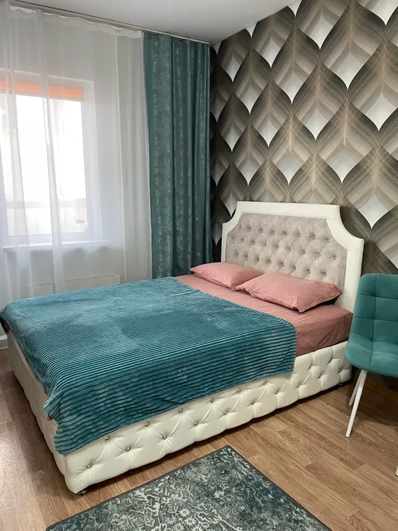 Квартира Студия с домашним уютом в самом удобном районе города — аренда посуточно в Сургут