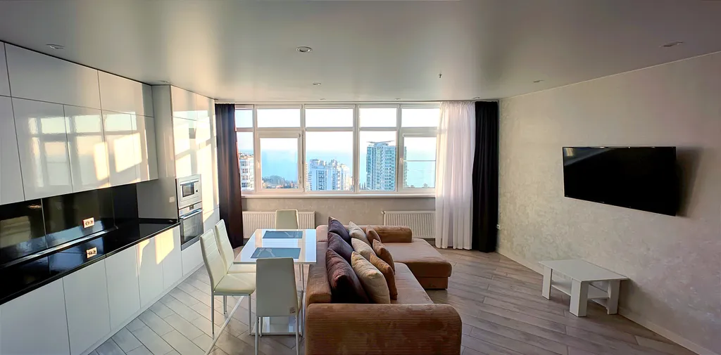 Стильные апартаменты с видом на море