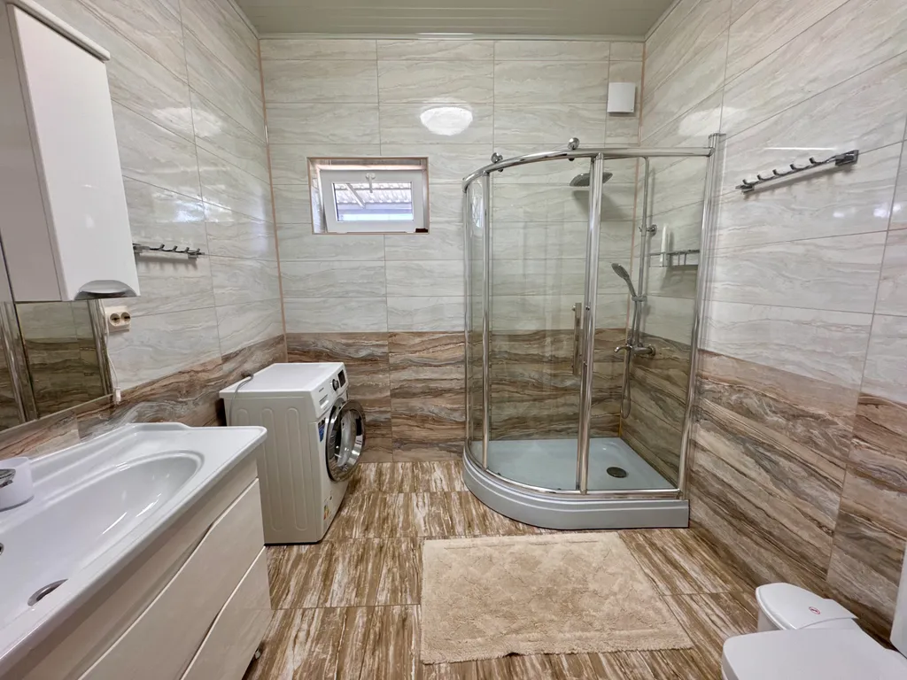 Уютный дом в черте города