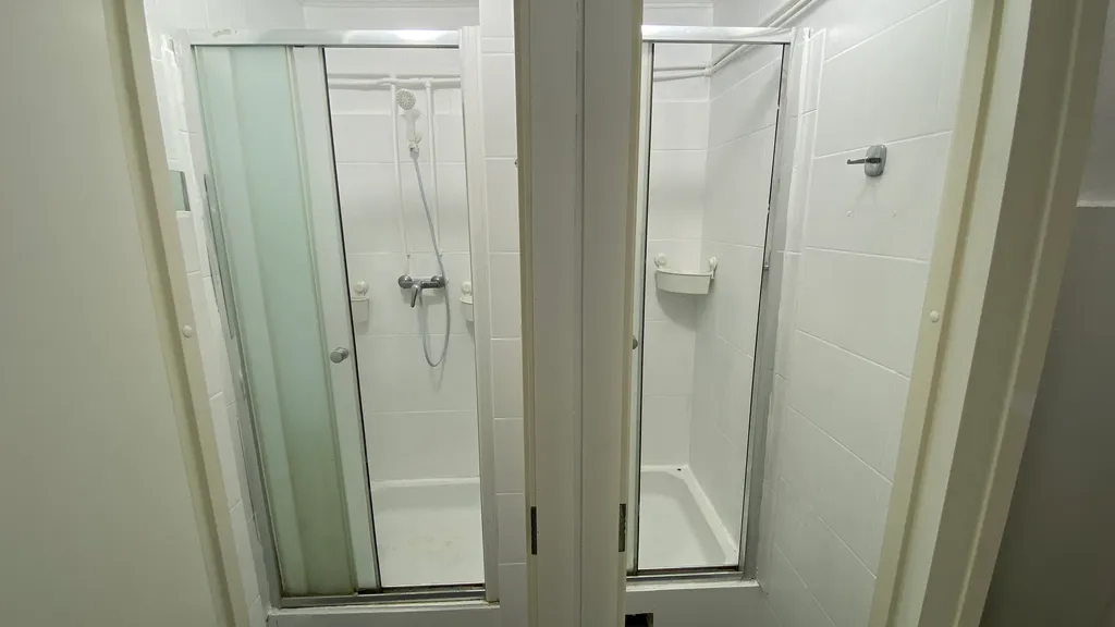 Большая и уютная комната у Московского Кремля