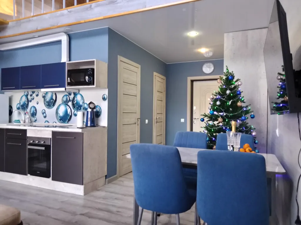 Домик с видом на озеро